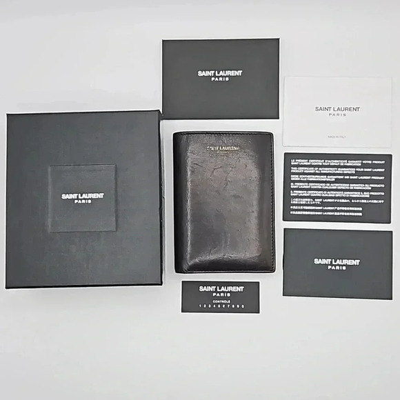 Saint Laurent Paris Credit Card Wallet Black Embossed Leather - Picture 1 of 12